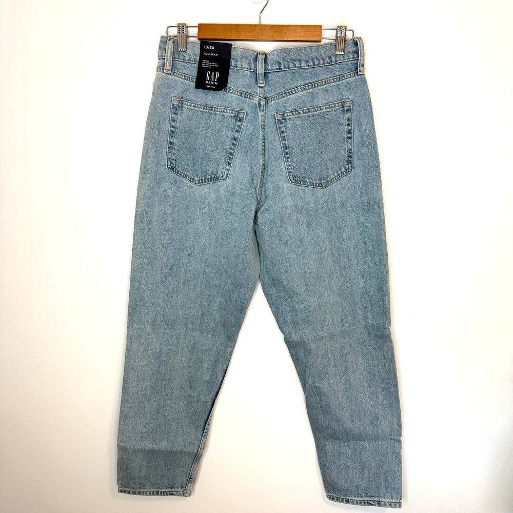 GAP 90s High Rise Mom Jeans In Light Wash Size 30 New - Picture 8 of 14